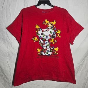 Red vintage y2k snoopy peanuts holiday Christmas lights tee